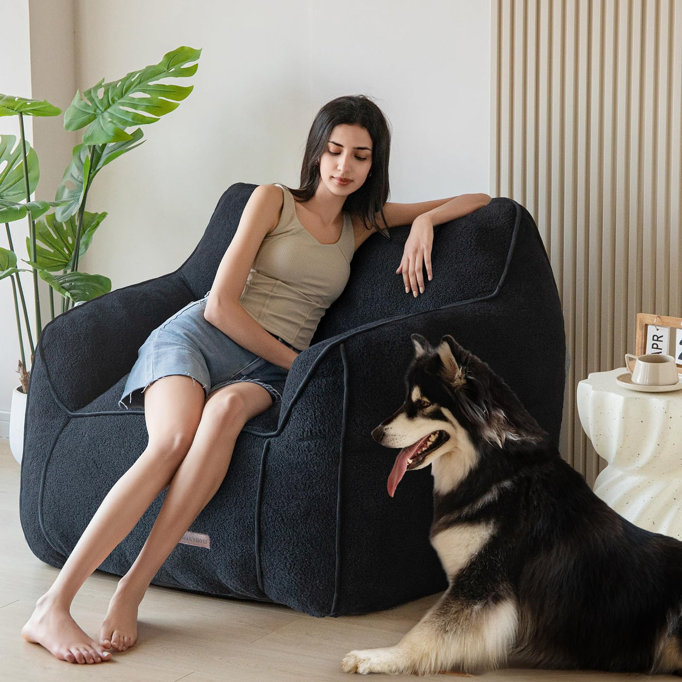 MAXYOYO Giant Bean Bag Chair for Adults, Large Fluffy Bean Bag Couch for Living Room with Decorative Edges, Black